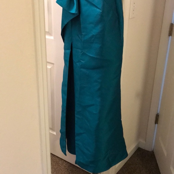Teal floor length gown w/ split & matching shawl - Picture 2 of 2